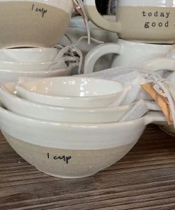 Petals And Blooms Decor Stoneware Measuring Cups Everyday Decor