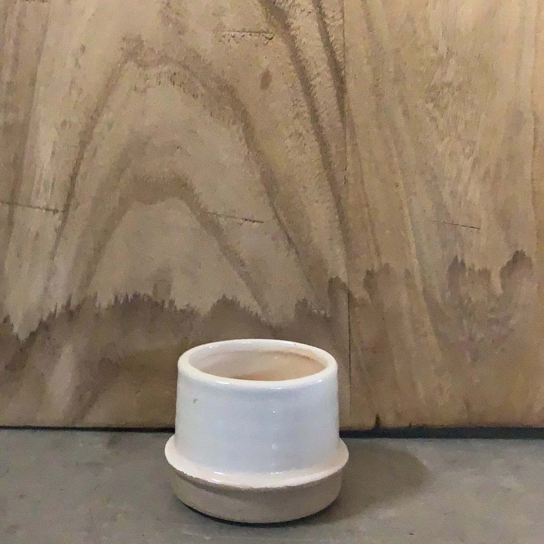 Petals And Blooms Home Decor Cream & Beige 2-Tone Ceramic Pot 3 Petals And Blooms Home Decor Cream & Beige 2-Tone Ceramic Pot