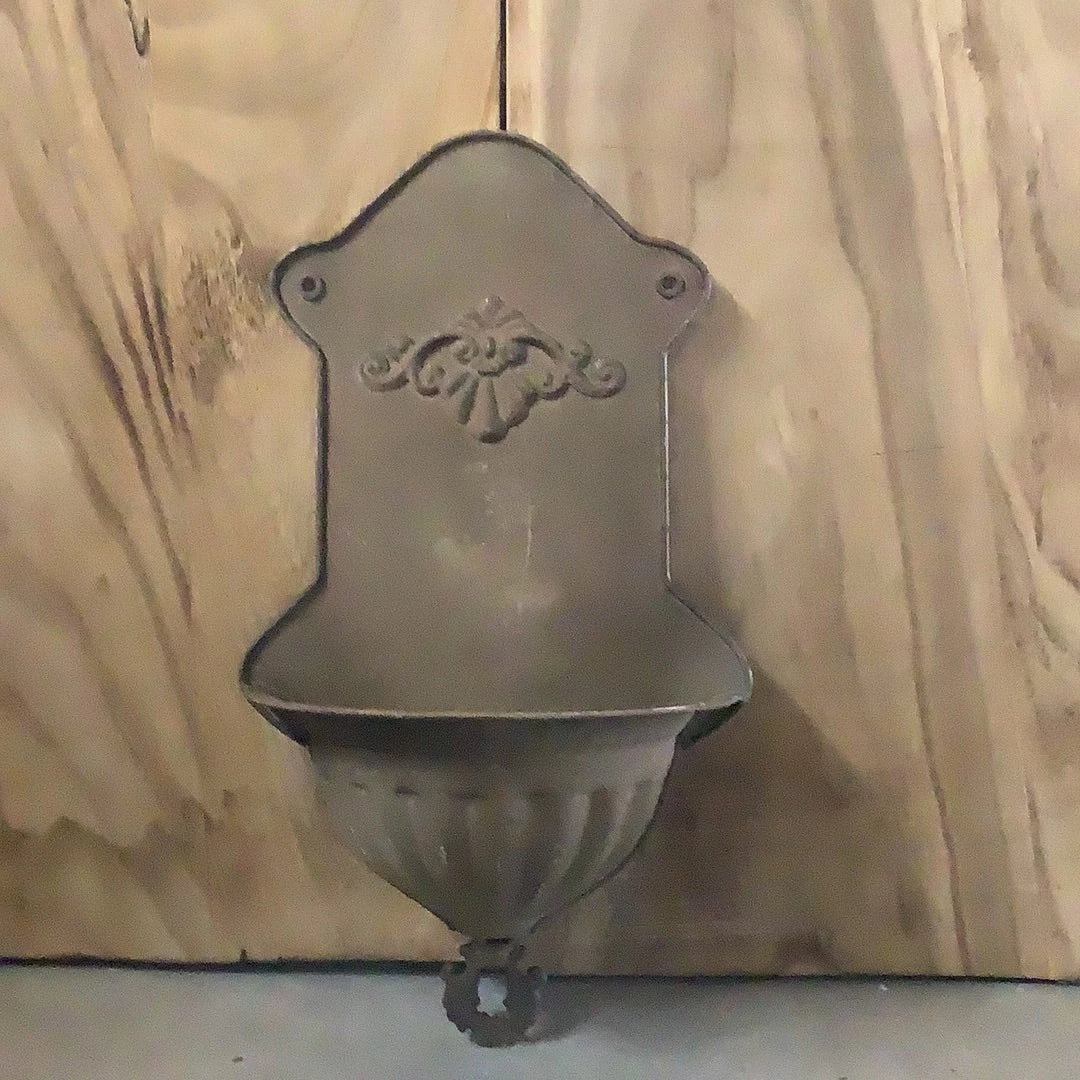 Petals And Blooms Decor Everyday Decor Small Metal Rust Wall Pocket 1 Petals And Blooms Decor Everyday Decor Small Metal Rust Wall Pocket