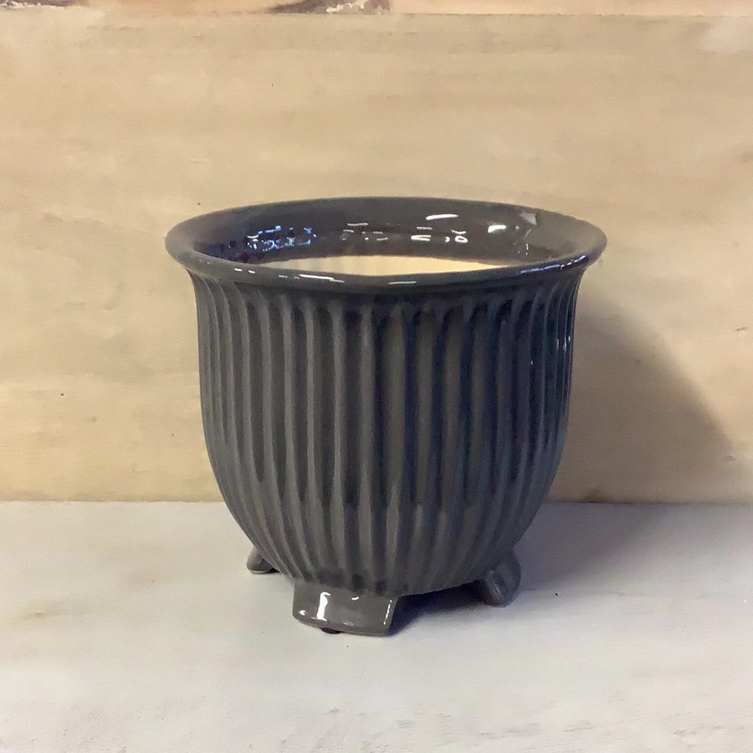 Petals And Blooms Home Decor Grey Lined Pot With Legs 1 Petals And Blooms Home Decor Grey Lined Pot With Legs