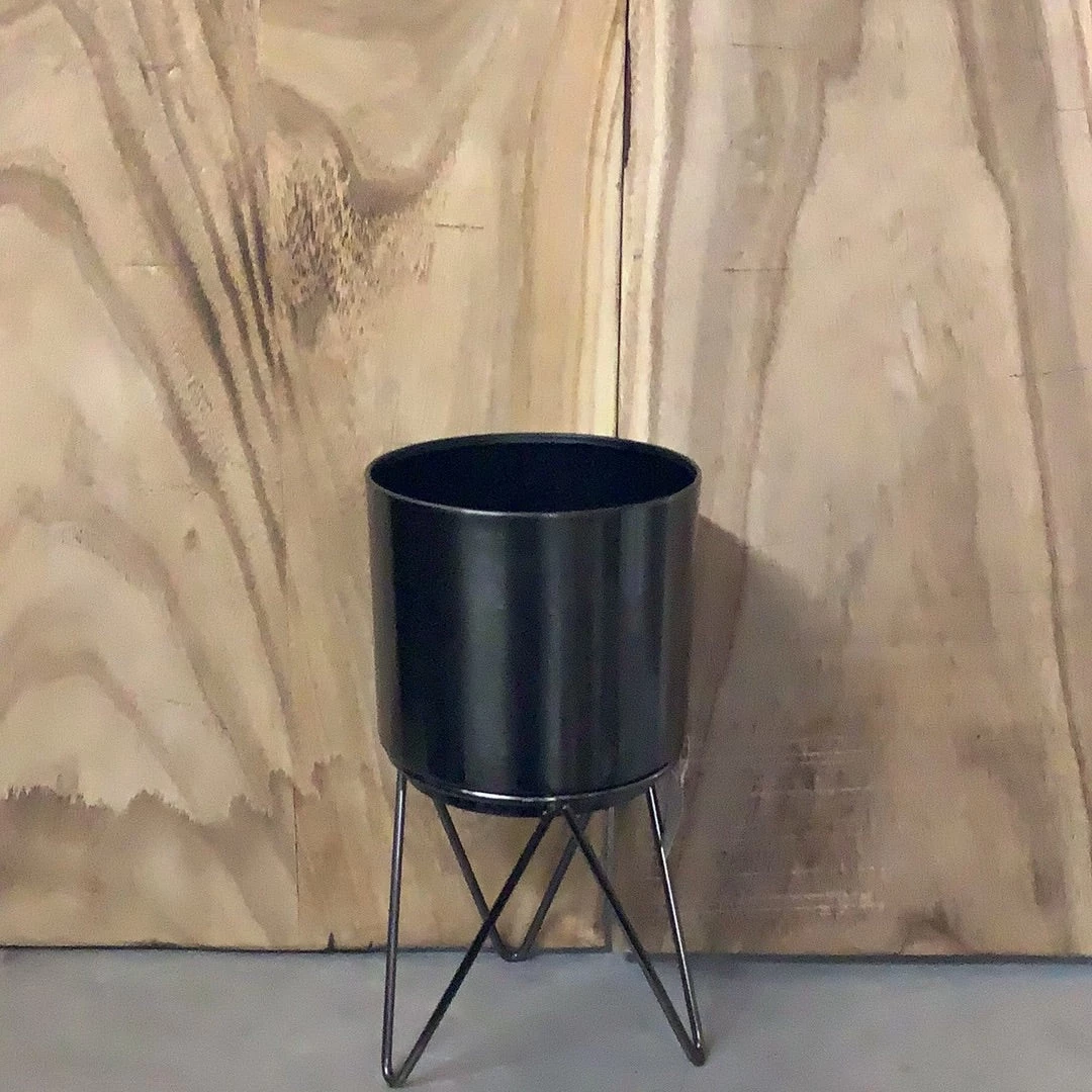 Petals And Blooms Home Decor Metal Planter With V Stand Vases & Pots 1 Petals And Blooms Home Decor Metal Planter With V Stand Vases & Pots