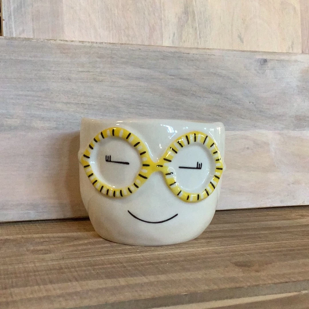 Petals And Blooms Decor White Pot W/ Yellow Glasses Everyday Decor 1 Petals And Blooms Decor White Pot W/ Yellow Glasses Everyday Decor