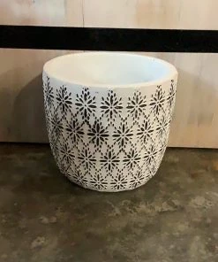 Petals And Blooms Home Decor White & Black Stamped Pots / 3 Assorted Vases & Pots 6 Petals And Blooms Home Decor White & Black Stamped Pots / 3 Assorted Vases & Pots