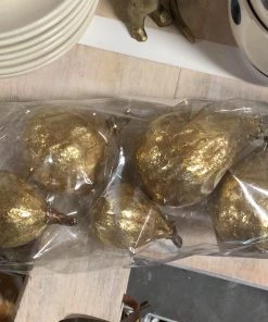 Petals And Blooms Decor Gold Figs